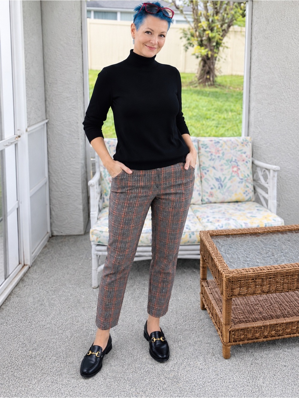 Nine Eight New York Houndstooth Plaid Pants Size 10 Stretch Tapered Ankle